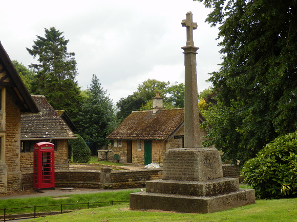 Hambleton - war memorial
