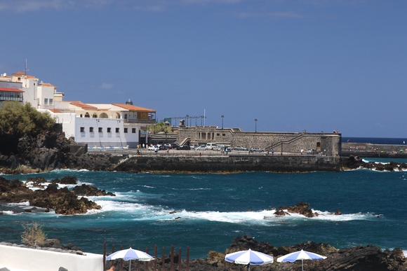 looking towards Zona Pesca de San Telmo